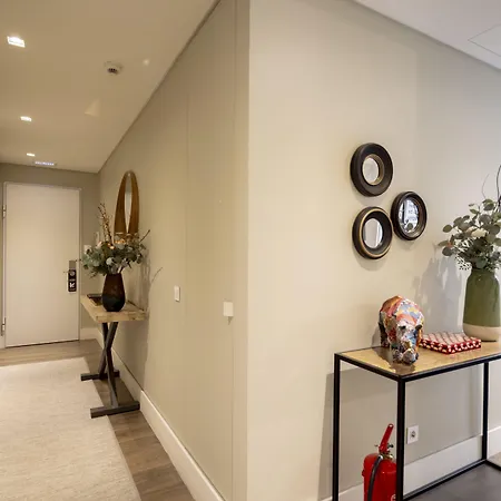 Chiado Mercy | Apartamento *