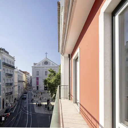 Chiado Mercy | *