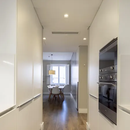 Chiado Mercy | Apartamento *