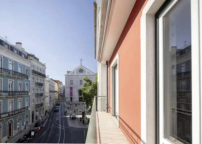 Chiado Mercy | *